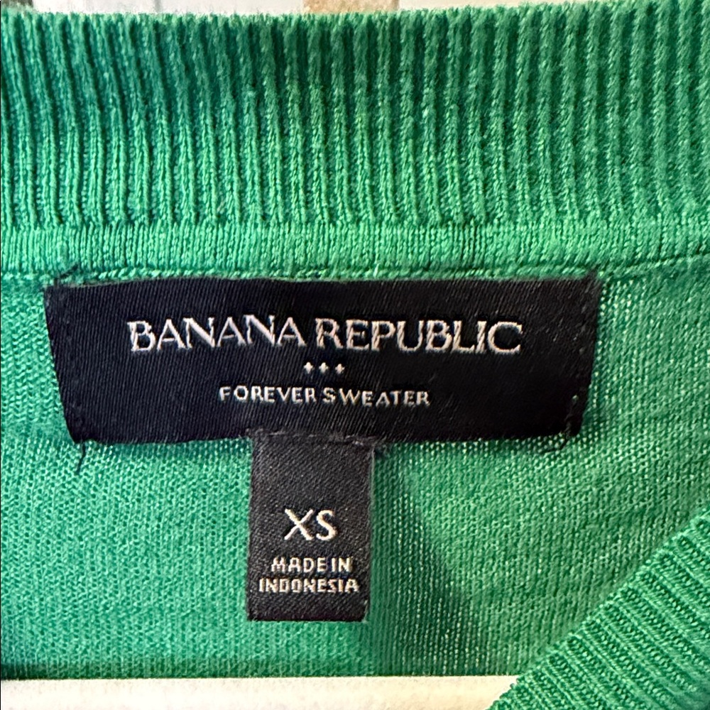 Banana Republic Factory Green Forever Sweater XS - Picture 2 of 4